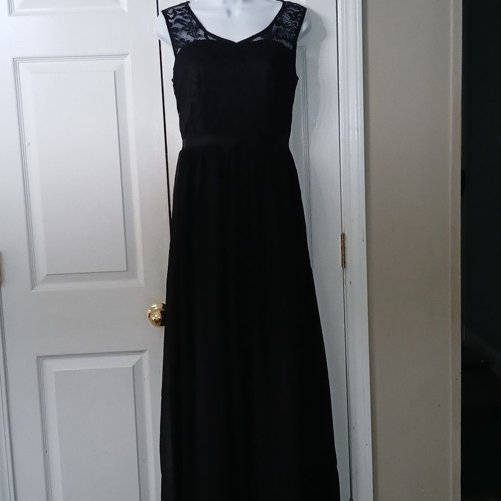Dress Tells lace back black formal maxi dress Sz  S NWOT